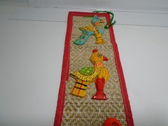 HANDMADE APPLIQUE WORK WALL MAT FROM INDIA FEATURING BIRDS 20″ LONG UNBRANDED