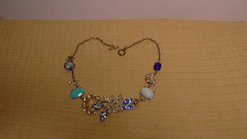 exquisite faux blue sapphire and pearl statement necklace costume in gold tone