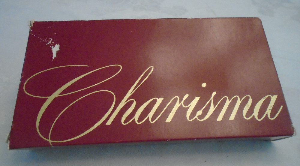 VINTAGE Avon Perfumed Soaps – CHARISMA – 3 3oz Bars in Original Packaging