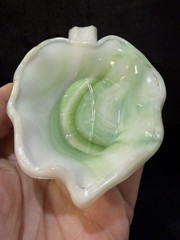 2-AKRO AGATE SLAG GLASS LEAF-SHAPED TRINKET DISHES IN TWO DIFFERENT COLORS