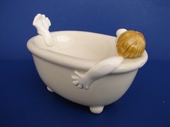 RARE Vintage 1975 Fitz & Floyd Man in Bathtub Soap Dish Whimsical Collectible