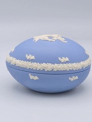 Wedgewood Blue Jasperware Egg Trinket Box Cherub With Floral Garland