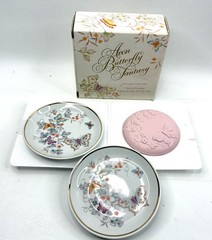 Vintage 1979 Avon Butterfly Fantasy Porcelain Dishes Soap Set w/ Box Brazil
