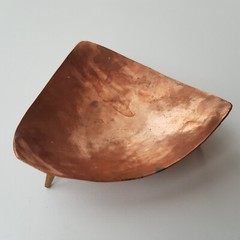 Copper art trinket coin dish tripod legs MCM retro modernist triangular vintage