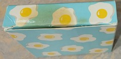 Vtg Avon Sunnyshine Up Egg Lip Gloss Compact~Frostlight Peach/Pink~Box~NOS