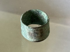NICE AUTHENTIC PRE-COLUMBIAN INCA / MOCHE CULTURE COPPER RING FROM PERU, JEWELRY