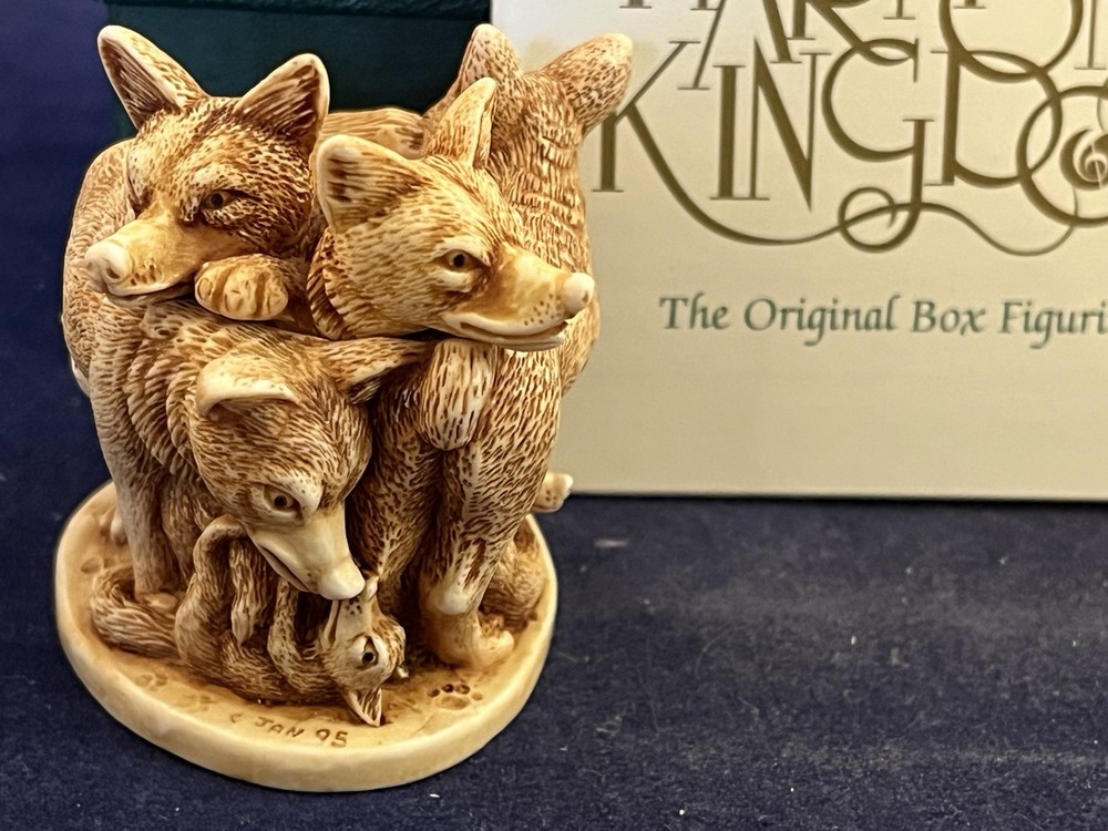 Harmony Kingdom~ DEN MOTHERS~ Wolves and cubs~UK Made~ Signed ~ NIB ~early