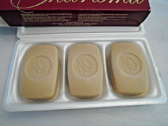 VINTAGE Avon Perfumed Soaps – CHARISMA – 3 3oz Bars in Original Packaging