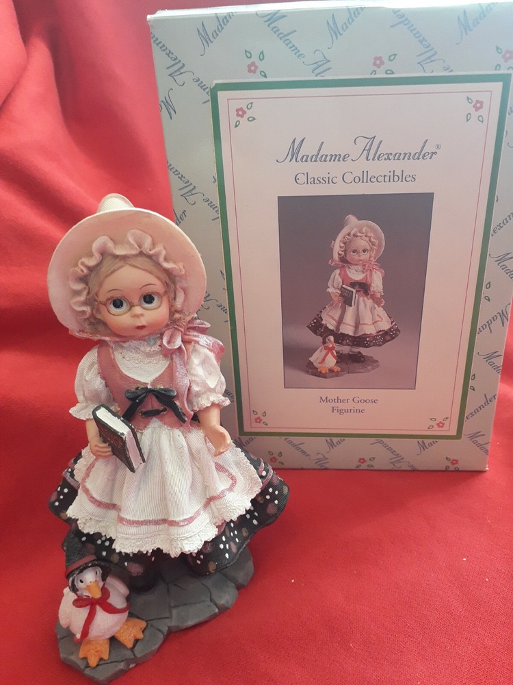 1999 Madame Alexander Mother Goose Figurine in Original Box/Packaging 90220