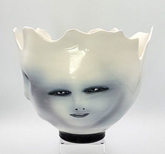 Modernist Bing Gleitsman Dimensional Hand Painted Porcelain 3 Faced Bowl Signed