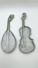 Vintage Set 2 Royal Cast Aluminum Mandolin & Violin Instruments Wall Decor 18″