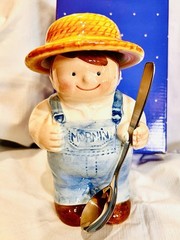 Avon ~ FRIENDLY FARMER COFFEE CADDY w/Stainless Steel Spoon NOS in BOX Vintage
