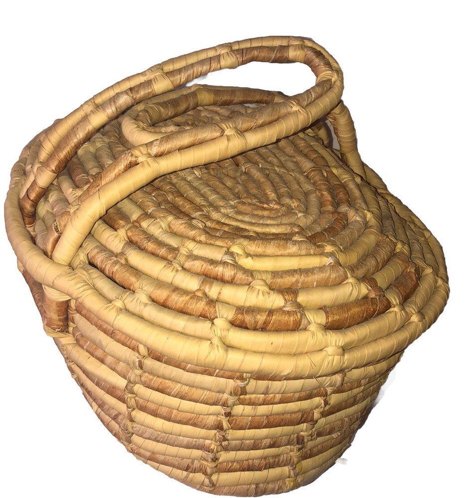 Large Rattan 😊 Wicker Brown Lidded Basket With Handles Fun