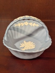 Wedgwood Jasperware Light Blue Thistle Basket 5.75″ x 4.25″ x 3.25″ England