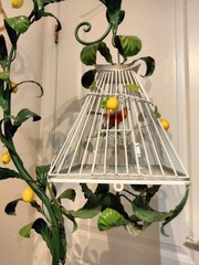 VINTAGE 1960’S ITALIAN TOLEWARE 64″ FREE STANDING NOVELTY DECORATIVE BIRDCAGE