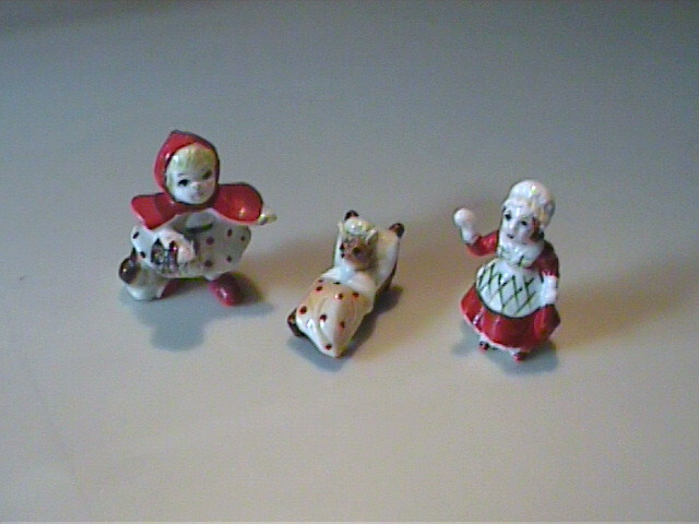 VINTAGE 1960’S MINIATURE BONE CHINA NURSERY RHYME LITTLE RED RIDING HOOD