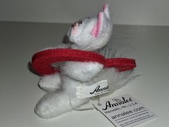 Annalee 3 in “Kitty Love” White Cat Felt Heart Artist Doll Valentine’s Day New