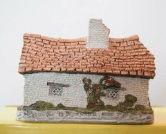 David Winter Sussex Cottage In original box.
