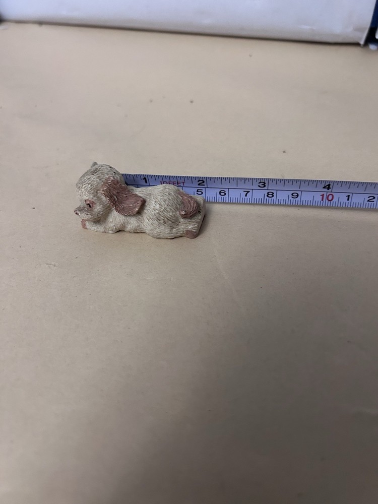 VTG Small Unbranded Used Figurine White/brown lying down dog