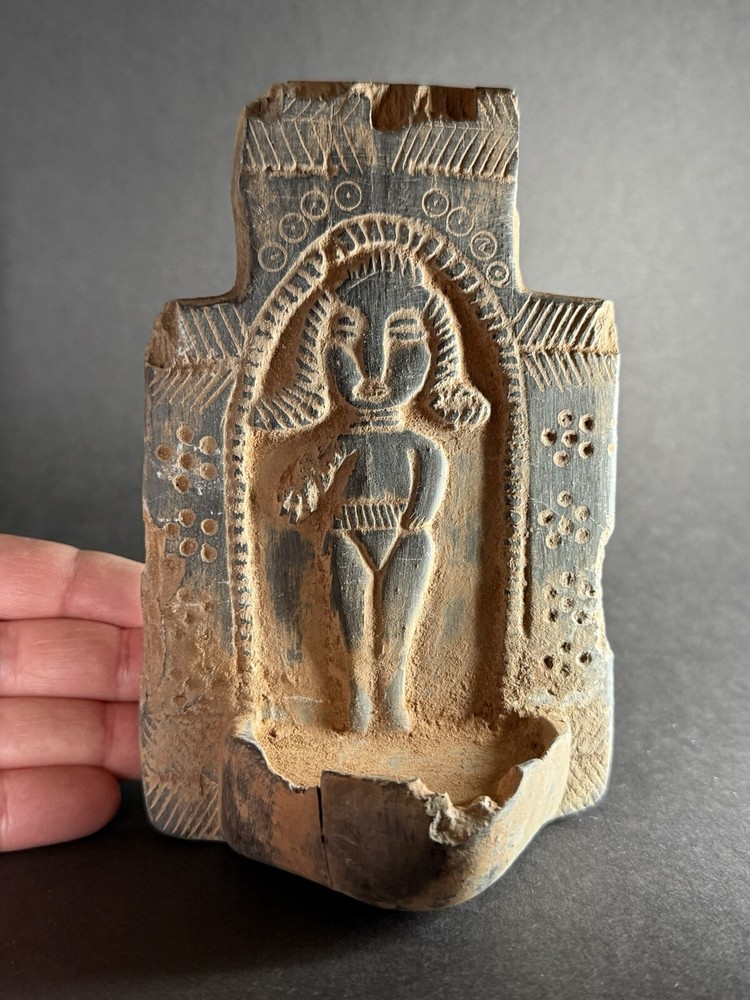 ANCIENT SYRO-HITTITE STONE CEREMONIAL OFFERING VESSEL DEPICTING GODDESS ASTARTE