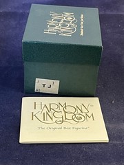 Harmony Kingdom~ DEN MOTHERS~ Wolves and cubs~UK Made~ Signed ~ NIB ~early