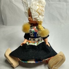 Souvenir Plastic Doll Sleep Eyes Traditional Dutch Folk Costume Wooden Shoes