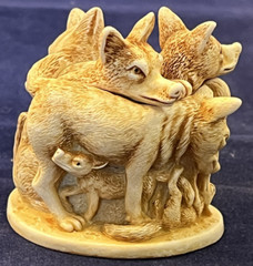 Harmony Kingdom~ DEN MOTHERS~ Wolves and cubs~UK Made~ Signed ~ NIB ~early