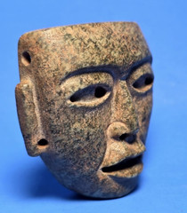 PRE-COLUMBIAN TEOTIHUACAN SERPENTINE STONE PENDANT MASK