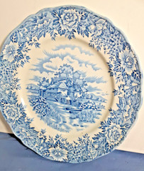 English Village by Salem China Co. Olde Staffordshire/ Excellent cond. 10″