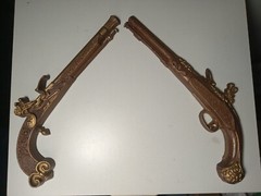 Pair of Vintage Sexton Flintlock Pistols Metal Wall Art Decor