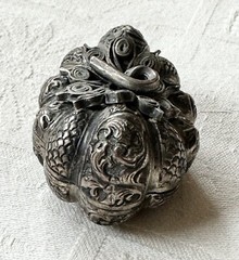 Vintage High Relief 800 Silver Ornate India Gourd Trinket Box