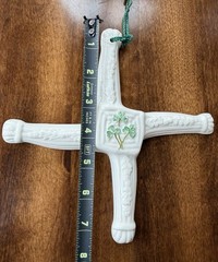 Belleek St Brigid’s Day Cross Ireland Wall Hanging Ornament Shamrock Signed