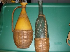 Sexton Set of 2 Wine Bottles Cast Aluminum Home Interior – 1970s