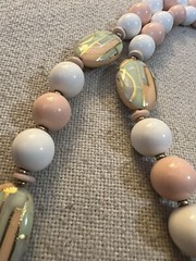 VTG MADE IN JAPAN NECKLACE WHITE PINK PALE GREEN BEADS WITH GOLD TONE ACC. 28”