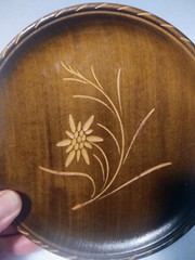 VTG L.Luyten Interlaken Switzerland Carved Etched Flower Wood Plate Dish