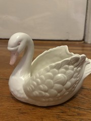 Fitz and Floyd Matte Swan Candy Dish