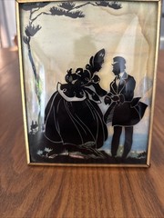 Vintage Convex Bubble Glass Reverse Painted Silhouette Couple Courting 4×6