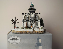 Harbour Lights Winter at Fort Tompkins NY. MIB with COA. Signed.