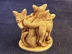 Harmony Kingdom~ DEN MOTHERS~ Wolves and cubs~UK Made~ Signed ~ NIB ~early