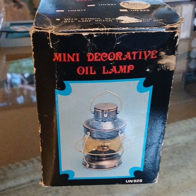 Mini Decorative Oil Lamp Bronze Amber Glass Metal UN928 UN927