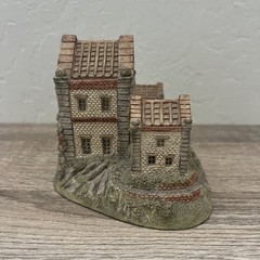 David Winter “Alms House” Vintage Miniature Cottage 1983 Hines Great Britain