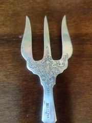 Antique 1913 Edwardian silver collared Trident searing fork