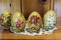 Vintage Handpainted Wooden Eggs. Unsigned And Unbranded.