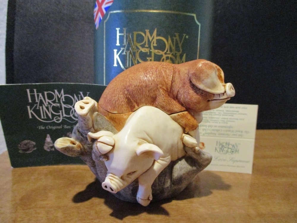 Harmony Kingdom A Love Supreme Pigs RW CC Redemption UK Made Box Figurine