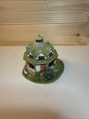 Lilliput Lane Dunster Yarn Market Somerset L2552 2002 Deeds