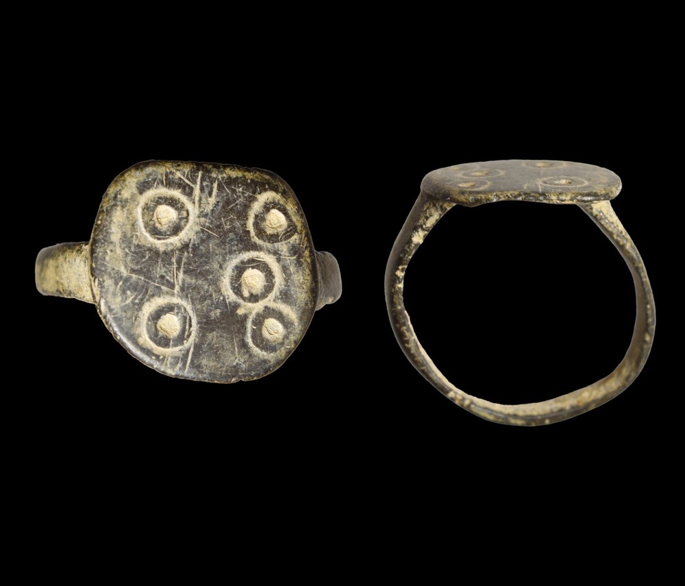 Roman Bronze Apotropaic “Eye” Signet Ring Circa 2nd–3rd Century AD Genuine