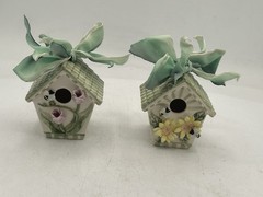Set of 2 Collectible 2000 Mud Pie Daisy Mini Birdhouses w/Flowers & Bees