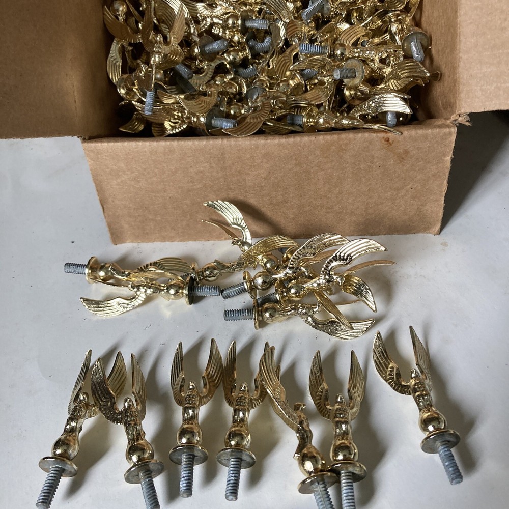 Metal Eagles – Trophy Parts – Crafts – Repurpose – Hood Ornament. 80 Pcs
