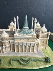 Lilliput Lane THE ROYAL PAVILION, BRIGHTON Britain’s Heritage L2313 Needs Repair
