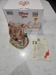 Lilliput Lane – Edzell’s Summer House – original box with a deed Never Displayed